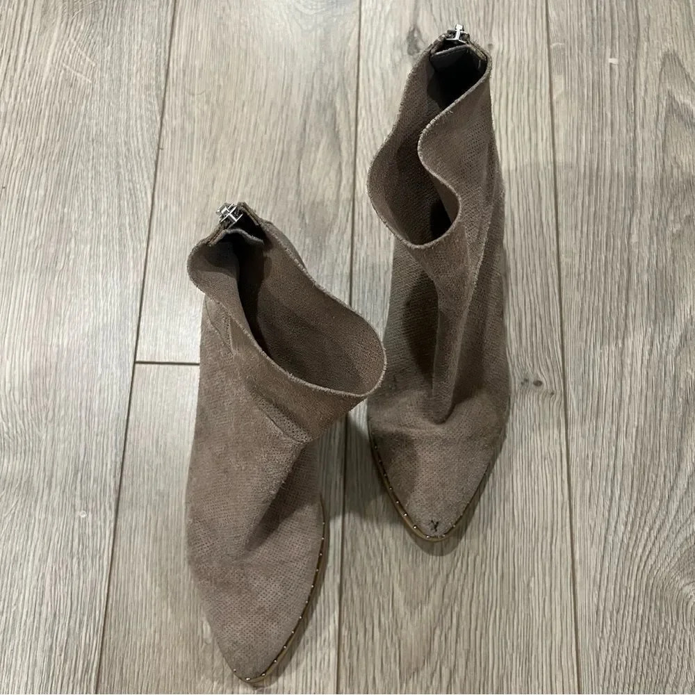 Treasure & Bond Light Brown Booties